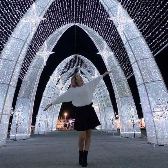 Meet your Posher, Vivian - Picture 3 of 14